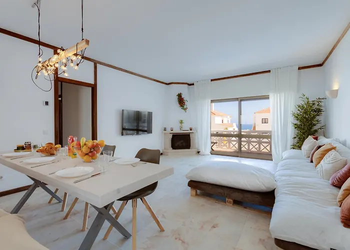 Beachtime - Oura Beach Apartment