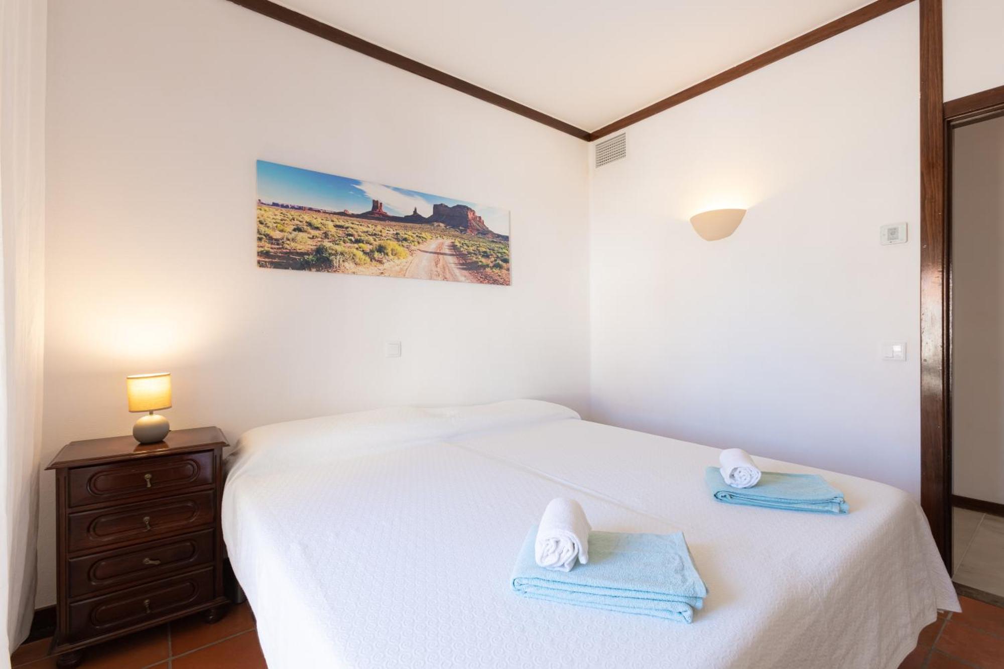 Beachtime - Oura Apartment *
